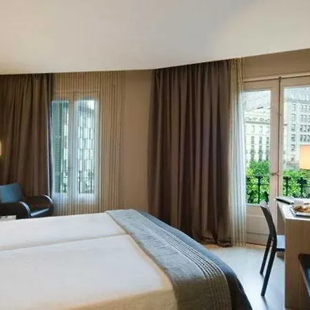 Actual Hotell 3*